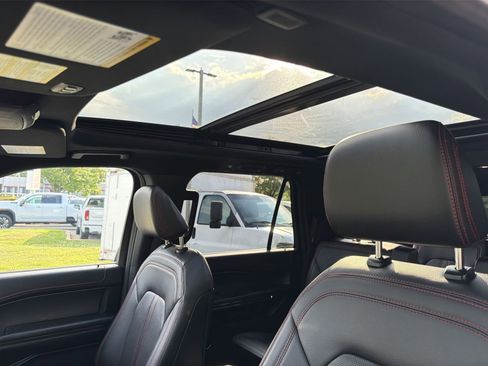 Used 2021 Ford Expedition Max Limited AWD/4WD image 23