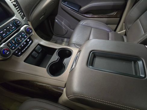 Used 2017 Chevrolet Tahoe LS AWD/4WD image 24