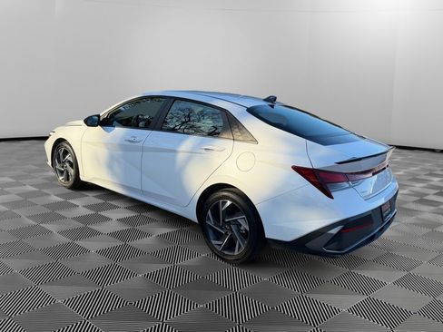 Certified 2025 Hyundai Elantra Sport image 5