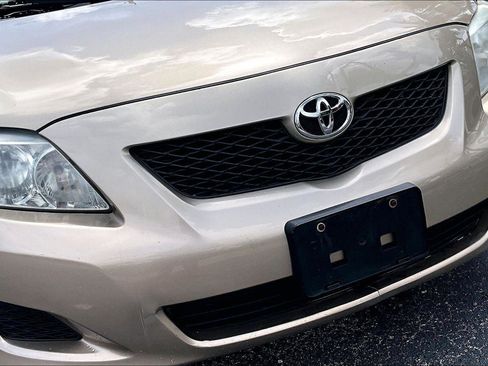 Used 2010 Toyota Corolla LE FWD image 31