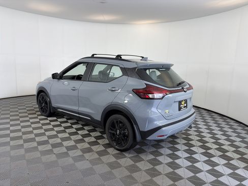 Used 2024 Nissan Kicks SR w/ SR Premium Package FWD image 8