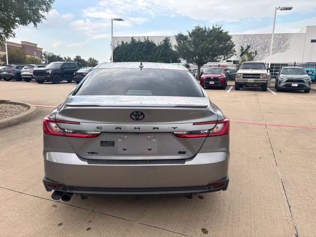 Used 2025 Toyota Camry SE w/ Convenience Package FWD image 6