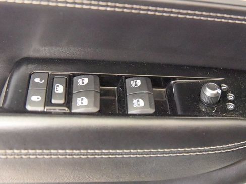 Used 2022 Jeep Wagoneer Series II w/ Premium Group I image 15