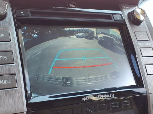 Used 2018 Toyota Tundra Limited image 11