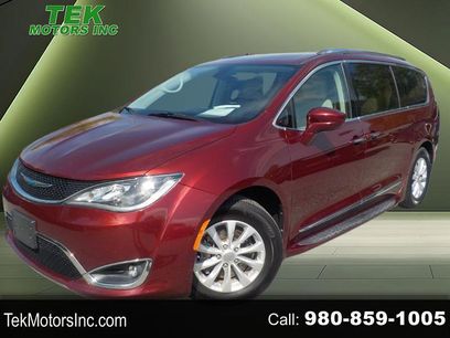 Used 2018 Chrysler Pacifica Touring-L