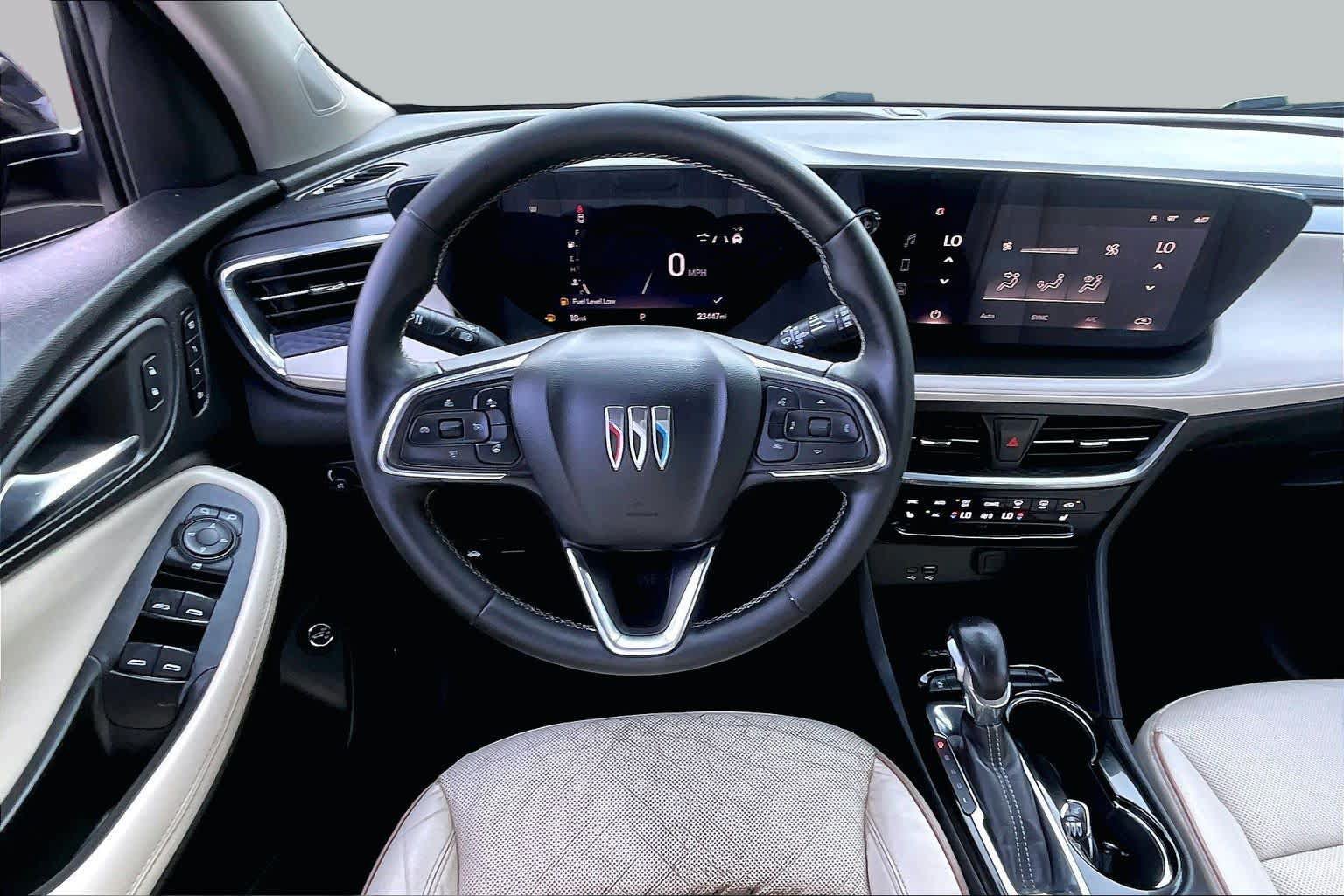 Used 2024 Buick Encore GX Avenir w/ Avenir Technology Package FWD image 5