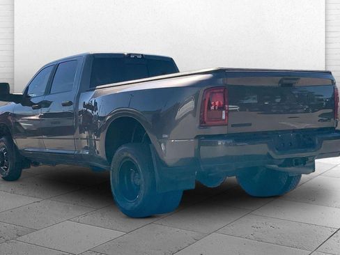 Used 2026 RAM 3500 Big Horn AWD/4WD image 9