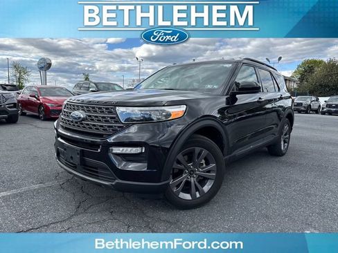 Used 2023 Ford Explorer XLT w/ Equipment Group 202A AWD/4WD image 1