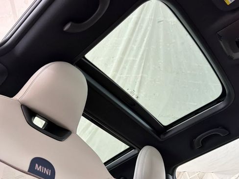 New 2026 MINI Cooper 2-Door Hardtop FWD image 17
