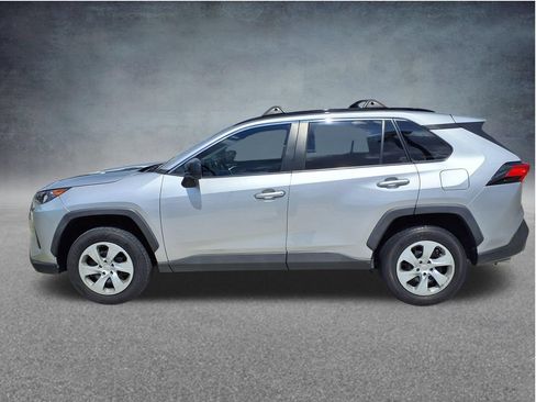 Used 2021 Toyota RAV4 LE w/ Carpet Mat Package (TMS) FWD image 10
