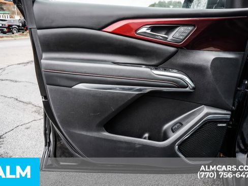 Used 2024 Chevrolet Traverse RS image 56