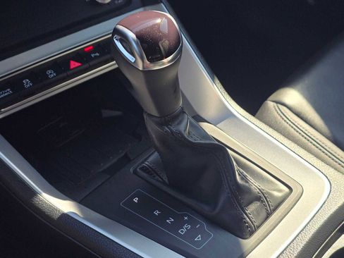 New 2025 Audi Q3 2.0T Premium image 32