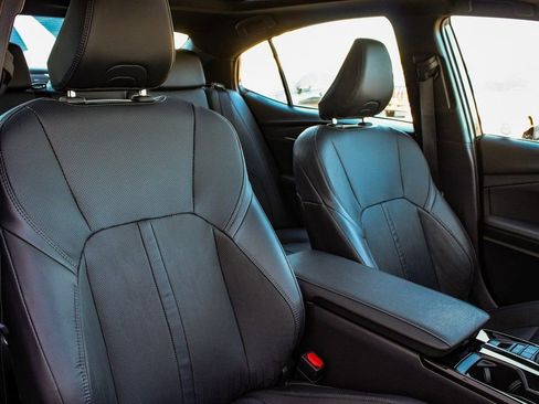 Used 2025 Toyota Camry XSE FWD image 36