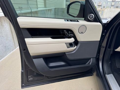 Used 2019 Land Rover Range Rover HSE image 10
