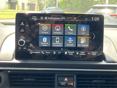 Used 2025 Honda Pilot Touring image 26