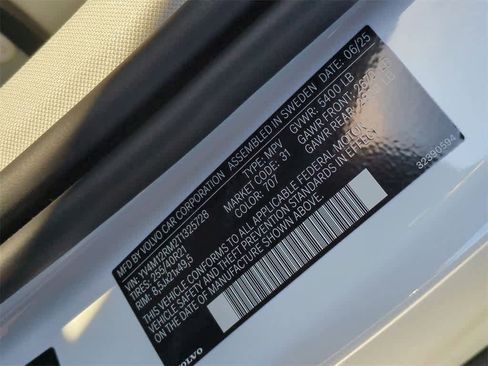 New 2026 Volvo XC60 B5 Ultra w/ Protection Package Premier image 27