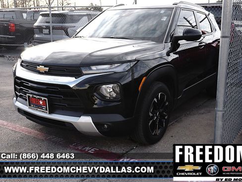 Certified 2023 Chevrolet TrailBlazer LT image 3