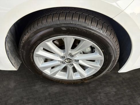 Used 2024 Toyota Corolla SE FWD image 36
