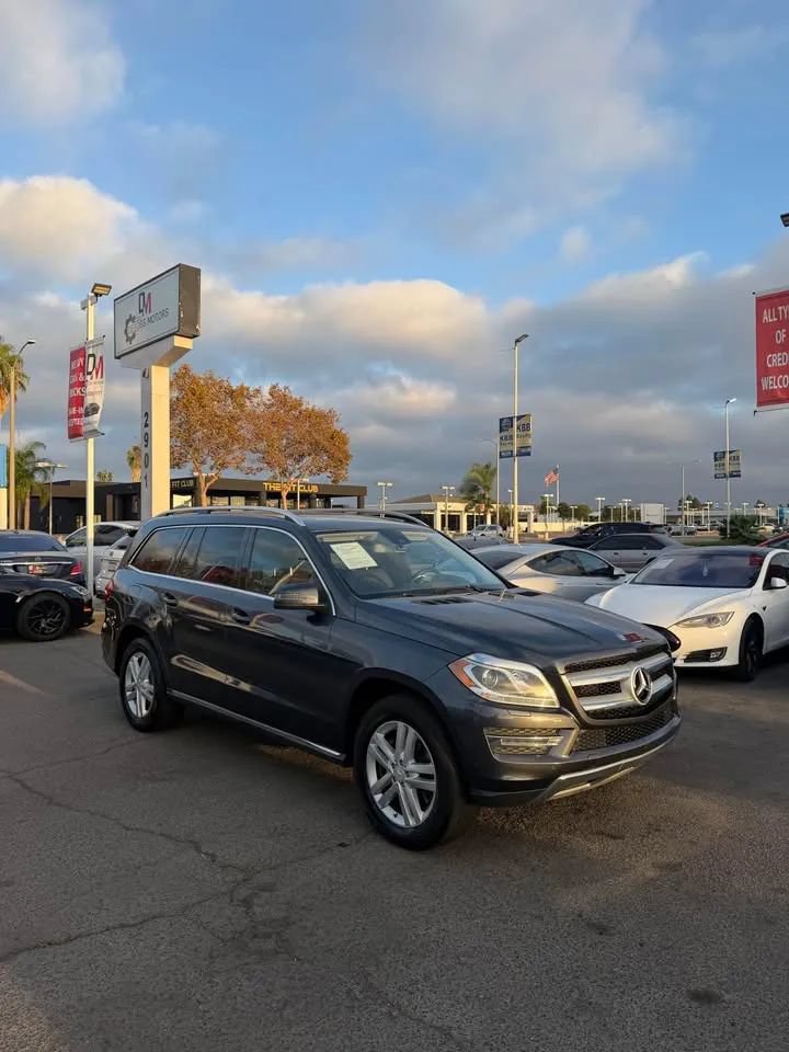 Used 2013 Mercedes-Benz GL 450 4MATIC image 3