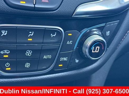 Used 2023 Chevrolet Equinox Premier AWD/4WD image 31