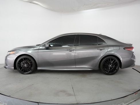 Used 2019 Toyota Camry XSE w/ Carpet Mat Package FWD image 4