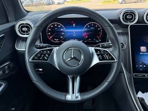 Used 2026 Mercedes-Benz GLC 300 4MATIC image 13