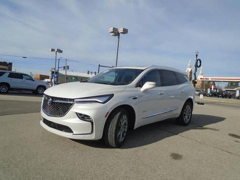 Certified 2024 Buick Enclave Avenir w/ Avenir Technology Package image 3