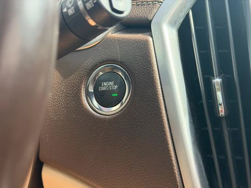 Used 2016 Cadillac SRX Luxury w/ Driver Awareness Package FWD image 28