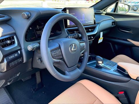 New 2026 Lexus UX 300h FWD image 10