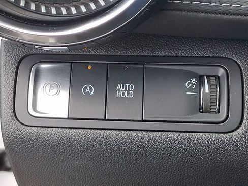 Used 2025 Chevrolet Equinox LT FWD image 23