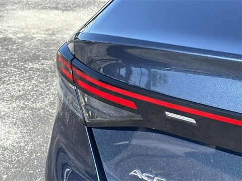 Used 2024 Honda Accord Touring image 15