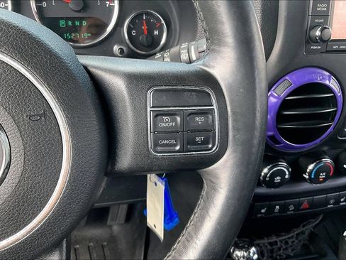 Used 2015 Jeep Wrangler Unlimited Sahara w/ Connectivity Group AWD/4WD image 18