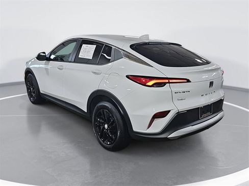 Certified 2024 Buick Envista Preferred w/ Convenience I Package image 5