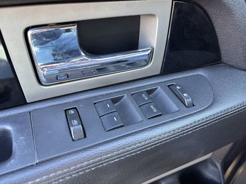 Used 2012 Ford F150 Platinum image 11