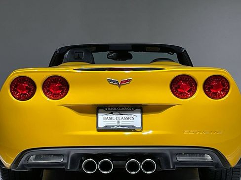 Used 2005 Chevrolet Corvette Convertible w/ Preferred Equipment Group RWD image 30