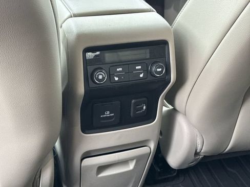 Certified 2019 GMC Acadia Denali AWD/4WD image 15