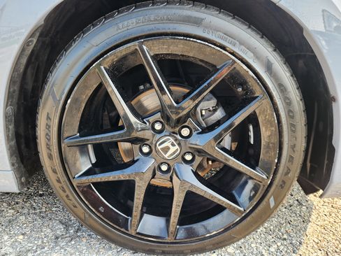 Certified 2024 Honda Civic Sport image 19