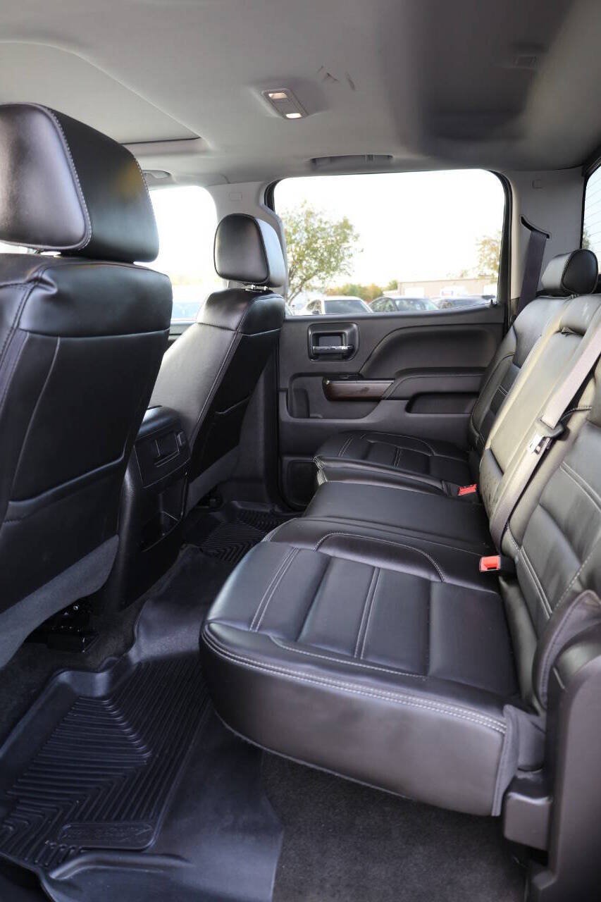 Used 2017 GMC Sierra 1500 Denali w/ Denali Ultimate Package AWD/4WD image 17