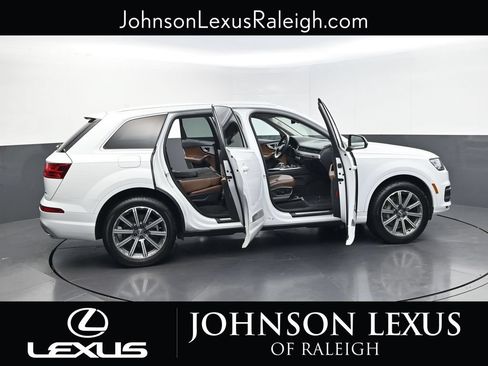 Used 2018 Audi Q7 2.0T Premium Plus w/ Premium Plus Package AWD/4WD image 33