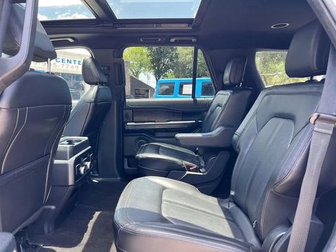 Used 2021 Ford Expedition Limited RWD image 19
