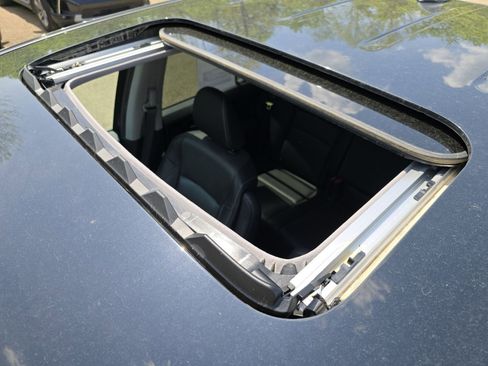 Used 2023 Honda Ridgeline RTL-E image 3