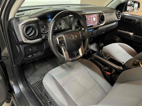 Used 2023 Toyota Tacoma SR5 RWD image 3