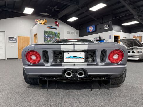 Used 2006 Ford GT RWD image 32
