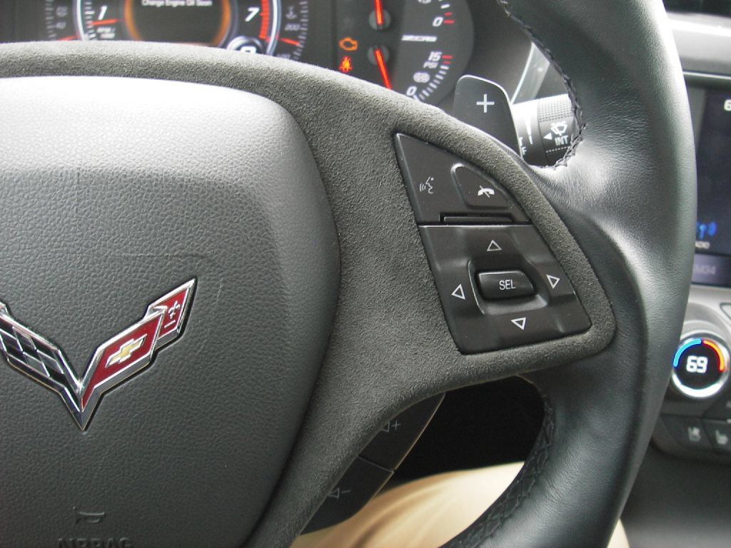 Used 2016 Chevrolet Corvette Z06 w/ 3LZ Preferred Equipment Group RWD image 19