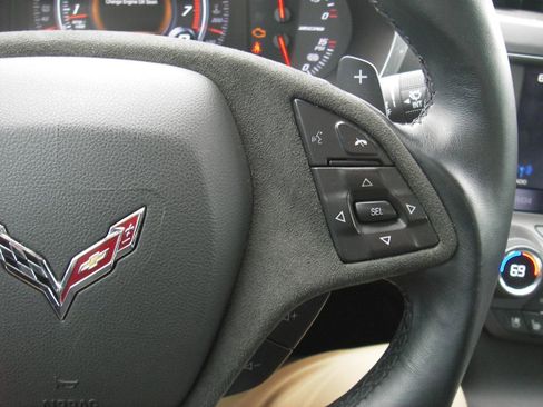 Used 2016 Chevrolet Corvette Z06 w/ 3LZ Preferred Equipment Group RWD image 19