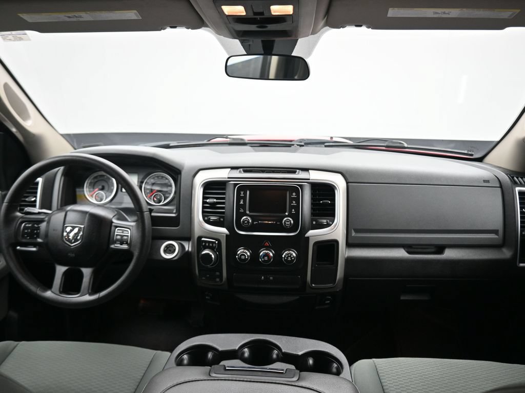 Used 2018 RAM 1500 Classic SLT AWD/4WD image 37