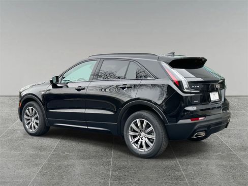 Certified 2022 Cadillac XT4 Sport w/ Enhanced Visibility Package image 12