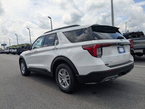 New 2026 Ford Explorer Active w/ Active Comfort Package RWD image 6