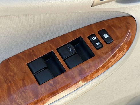 Used 2009 Toyota Corolla XLE image 12