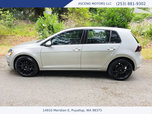 Used 2015 Volkswagen Golf TDI S FWD image 2